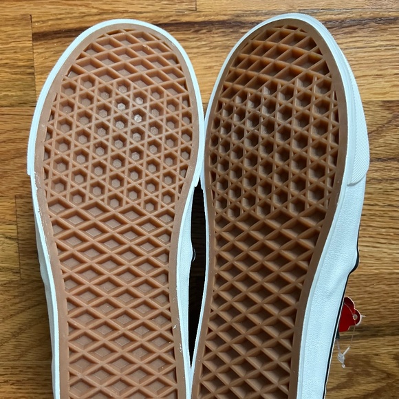 Vans black leather ‘Off The Wall’ slip on sneakers women’s 6.5 NWT - Picture 5 of 15